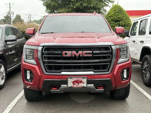 Used 2021 GMC Yukon AT4 w/ AT4 Premium Package AWD/4WD image 2
