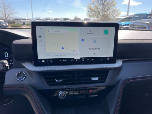 Used 2025 Ford Explorer ST-Line w/ Premium Package image 14