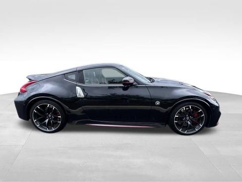 Used 2016 Nissan 370Z NISMO RWD image 6