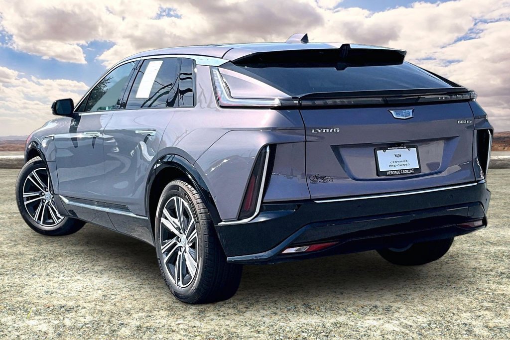 Certified 2024 Cadillac Lyriq Luxury w/ LPO, Floor Liner Package AWD/4WD image 4