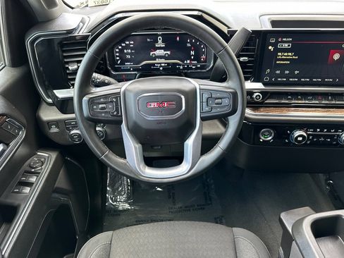 Used 2024 GMC Sierra 1500 Elevation AWD/4WD image 17