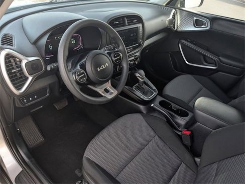 Used 2024 Kia Soul LX w/ Option Group 015 image 9