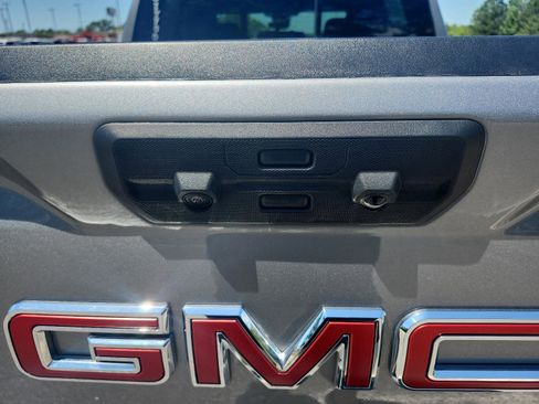 Certified 2025 GMC Sierra 1500 AT4 w/ AT4 Premium Package AWD/4WD image 11
