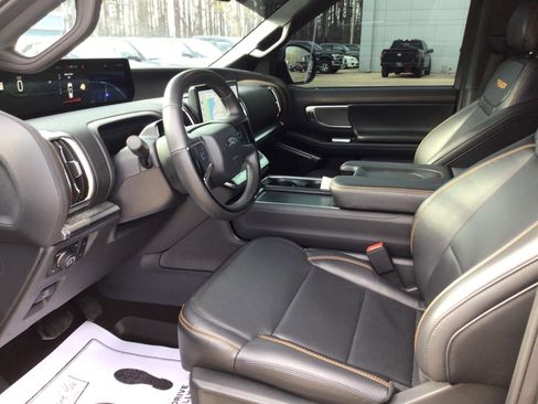 New 2025 Ford Expedition Tremor image 3