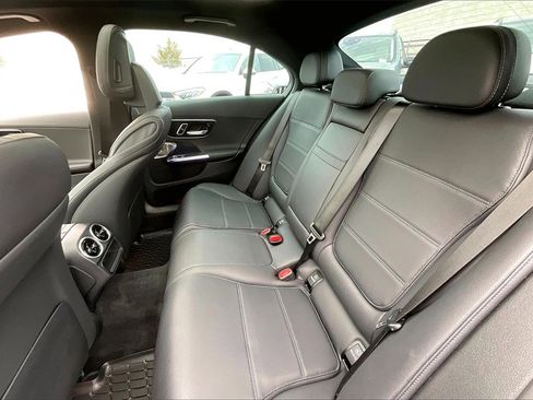 Certified 2025 Mercedes-Benz C 300 4MATIC Sedan image 18