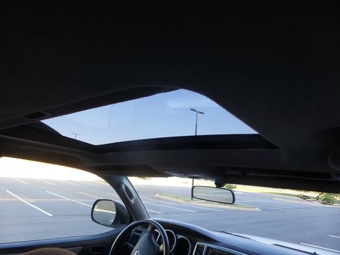 Used 2005 Toyota 4Runner SR5 image 83