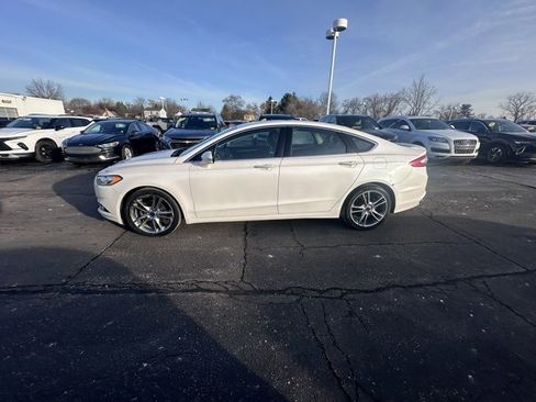 Used 2016 Ford Fusion Titanium image 2