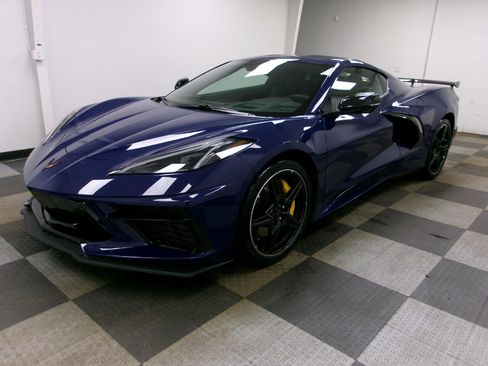 Used 2025 Chevrolet Corvette Stingray Preferred Cpe w/ Z51 Performance Package image 19