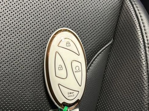 Used 2025 Hyundai Tucson Limited AWD/4WD image 43