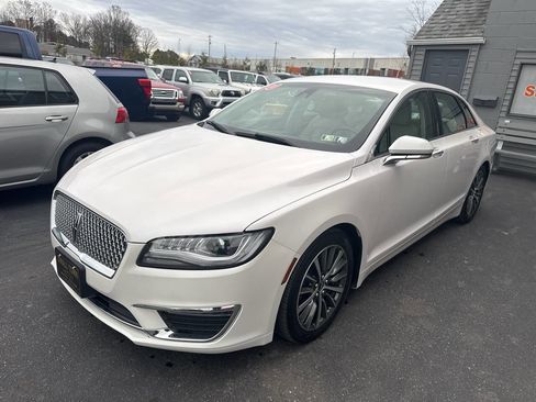 Used 2020 Lincoln MKZ AWD image 3