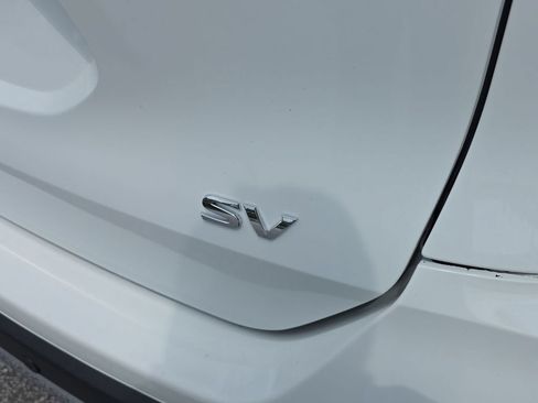 Used 2019 Nissan Rogue SV FWD image 31