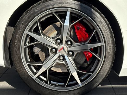 Used 2022 Chevrolet Corvette Stingray w/ Z51 Performance Package image 20