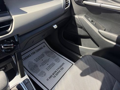 Used 2025 Kia Seltos LX AWD/4WD image 26
