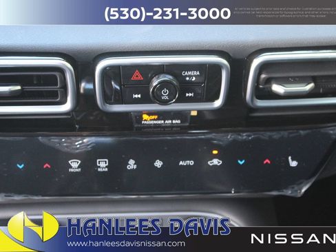 New 2026 Nissan Sentra SR w/ SR Premium Package FWD image 22