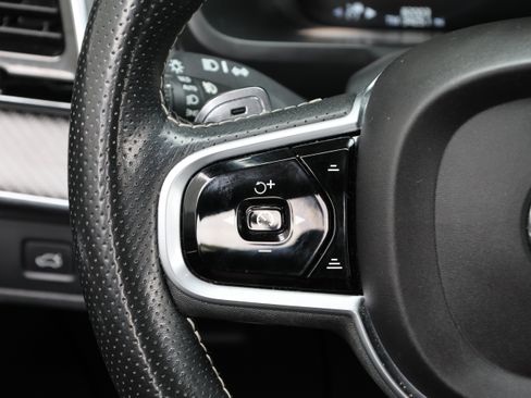 Used 2019 Volvo XC90 T6 R-Design w/ Advanced Package AWD/4WD image 18