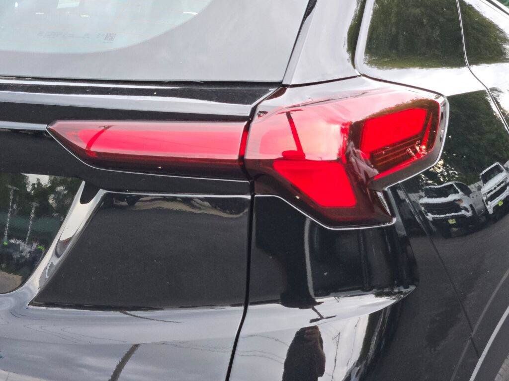 New 2027 Chevrolet Bolt LT FWD image 14