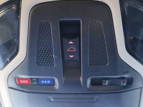 Used 2021 Subaru Outback Premium image 14