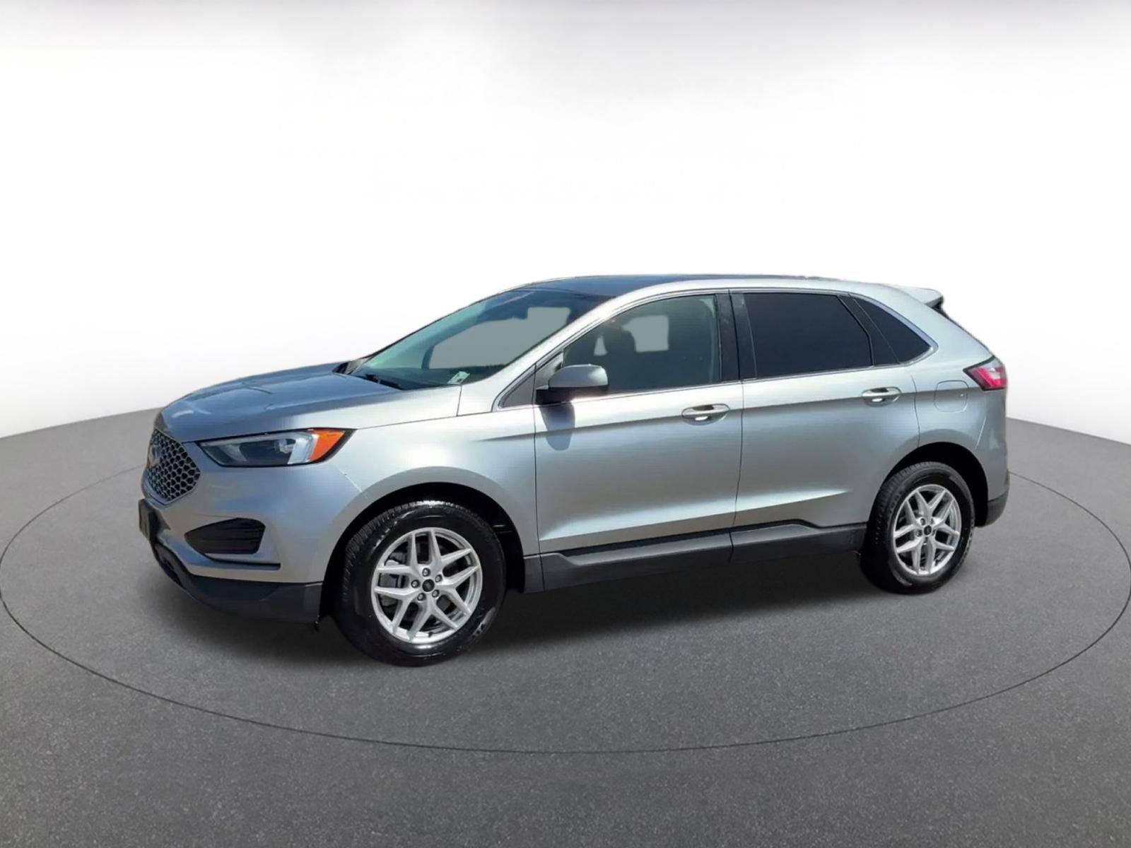 Used 2024 Ford Edge SEL AWD/4WD image 7