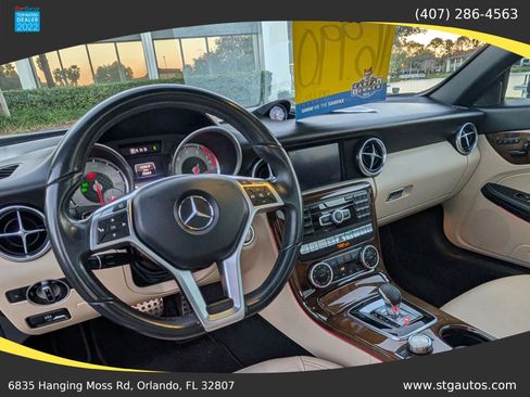 Used 2016 Mercedes-Benz SLK 300 image 13