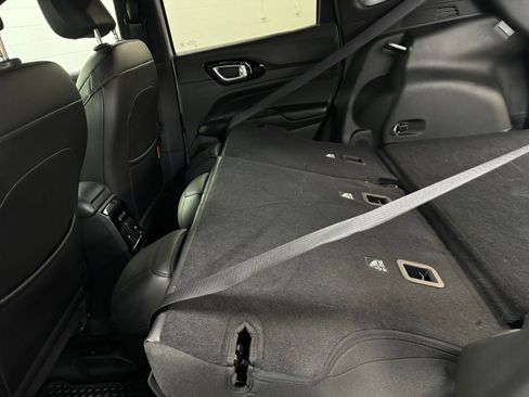 Used 2024 Jeep Compass Trailhawk w/ Trailhawk Convenience Group image 28