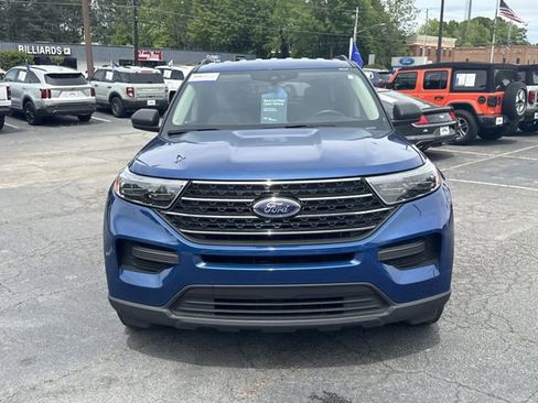 Certified 2020 Ford Explorer XLT RWD image 2
