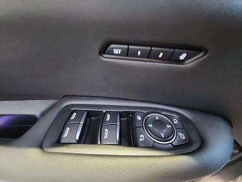 Used 2020 Cadillac XT6 Premium Luxury image 37