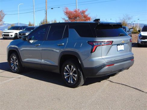 Used 2025 Chevrolet Equinox LT w/ Safety and Technology Package image 6