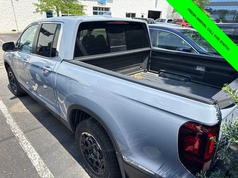 Used 2025 Honda Ridgeline RTL+ image 9