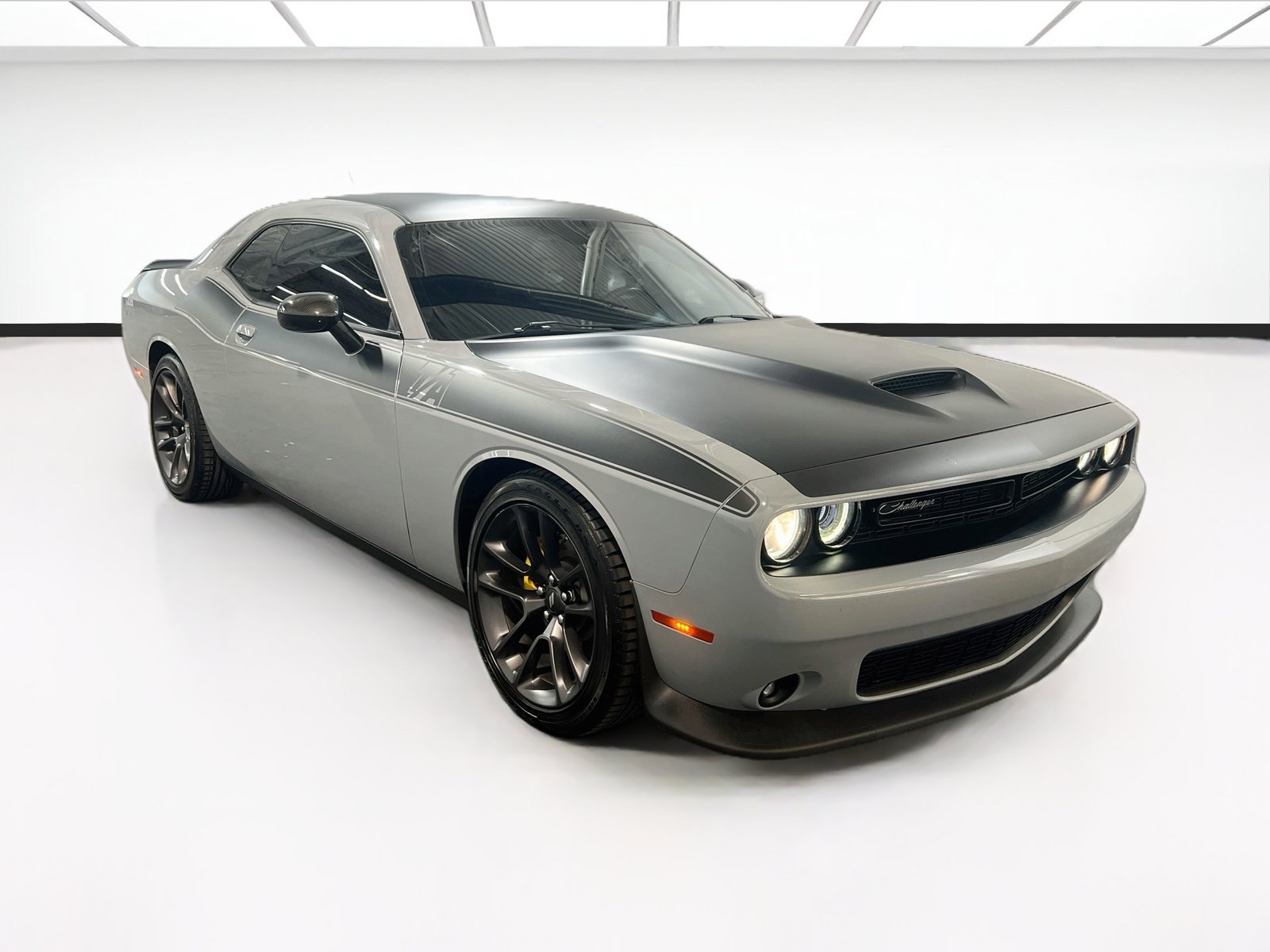 Used 2020 Dodge Challenger R/T w/ T/A Package RWD image 3