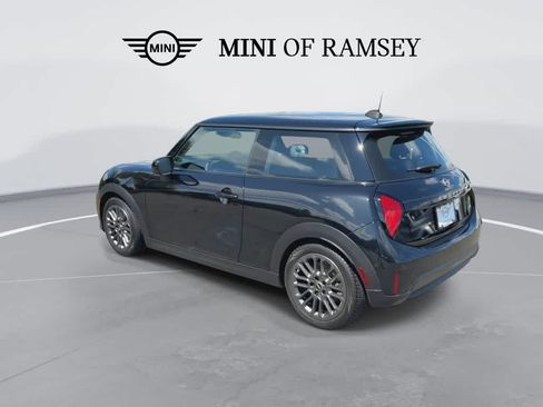 Used 2025 MINI Cooper S FWD image 6