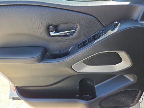 Certified 2024 Nissan Frontier SV image 23