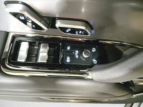 Certified 2023 Land Rover Range Rover Sport SE image 28