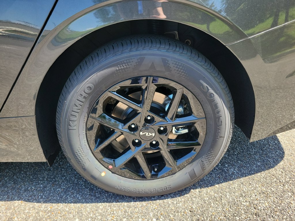 New 2026 Kia K5 LXS FWD image 26