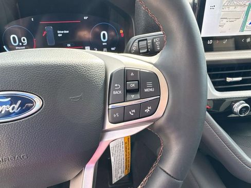 New 2025 Ford Explorer Active w/ Active Comfort Package image 24