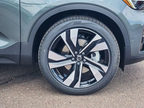 New 2026 Volvo XC40 B5 Ultra w/ Climate Package AWD/4WD image 30