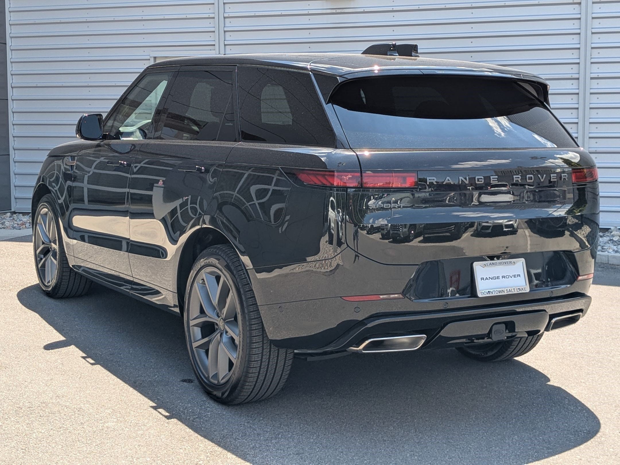 New 2026 Land Rover Range Rover Sport Dynamic SE AWD/4WD image 7