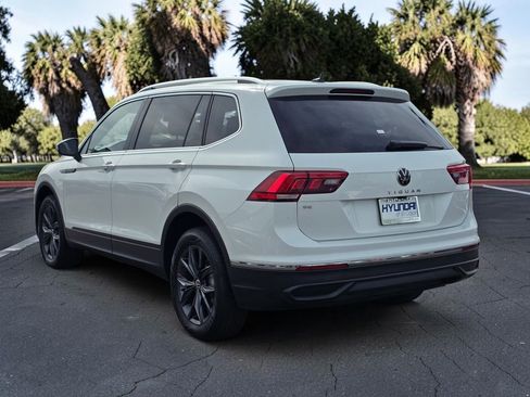 Used 2023 Volkswagen Tiguan SE FWD image 7