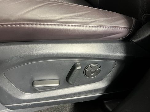 Used 2025 Ford Explorer Platinum w/ LUX Leather Package image 25