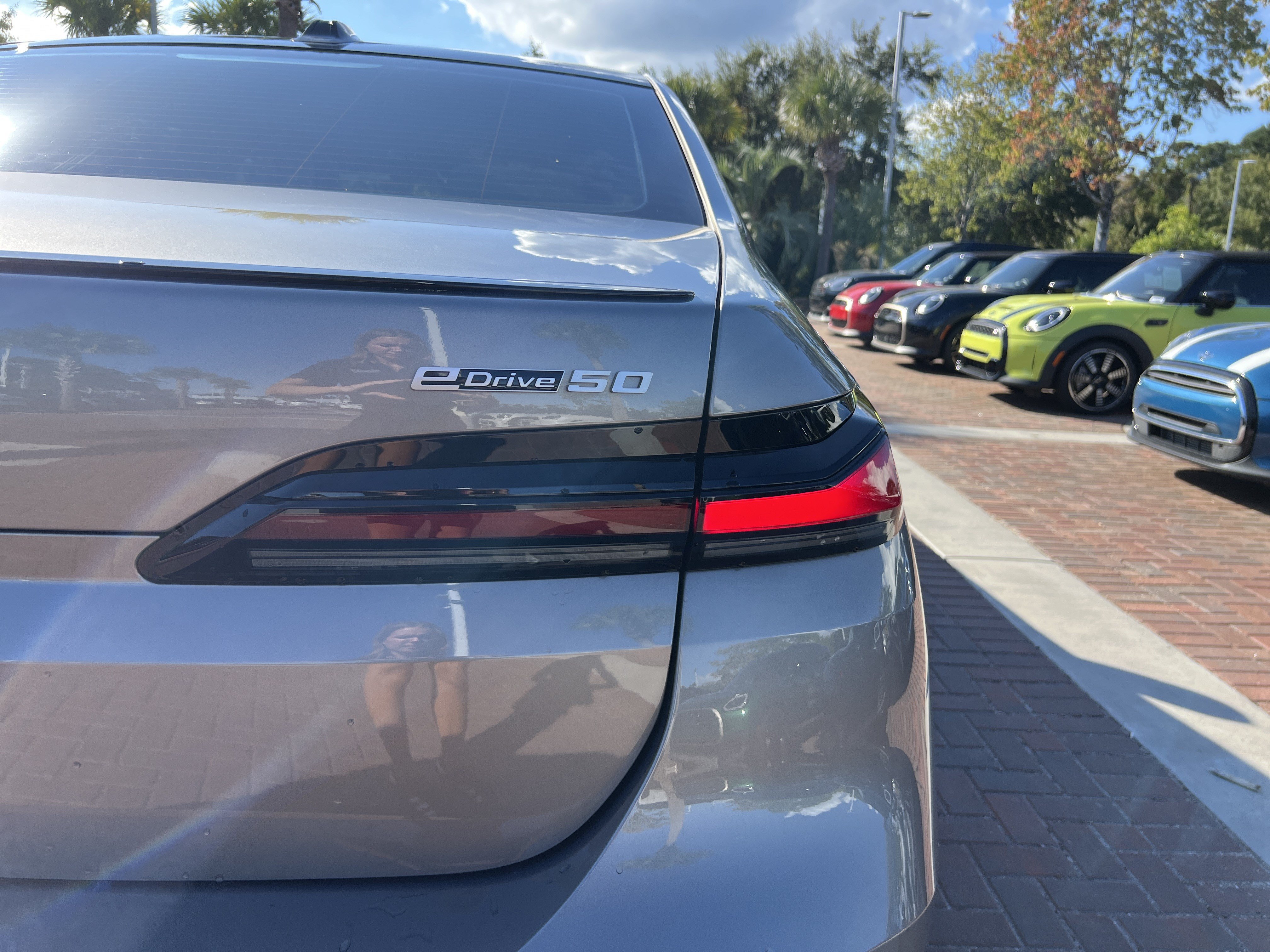Used 2024 BMW i7 eDrive50 w/ M Sport Package RWD image 41