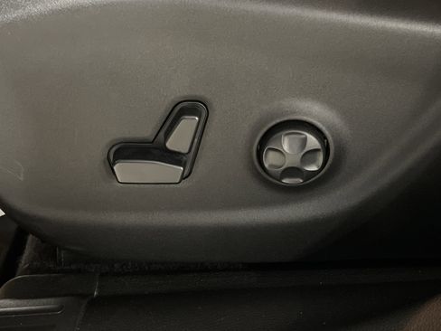 Used 2020 Jeep Cherokee Trailhawk w/ Comfort/Convenience Group image 11