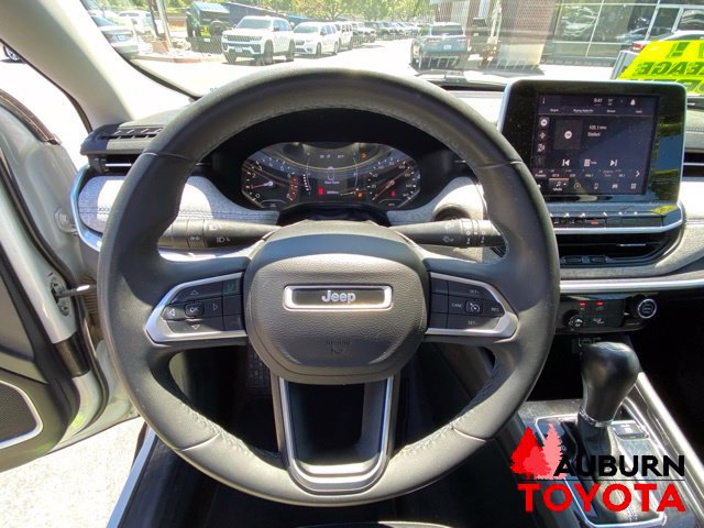 Used 2022 Jeep Compass Latitude FWD image 31
