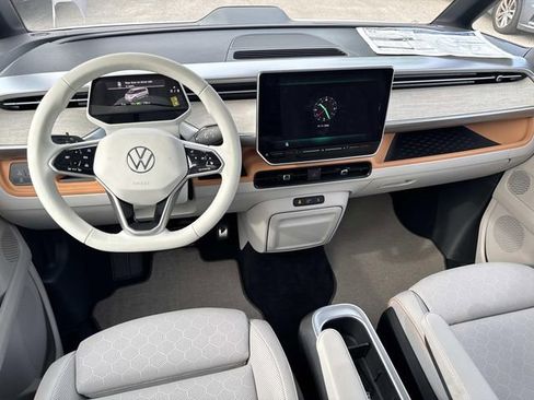 New 2025 Volkswagen ID. Buzz 1st Edition image 8