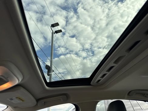 Used 2017 Volvo S60 T5 Inscription w/ Convenience Package image 23