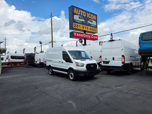 Used 2023 Ford Transit 250 Medium Roof RWD image 28