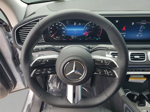 New 2026 Mercedes-Benz GLS 450 4MATIC image 28