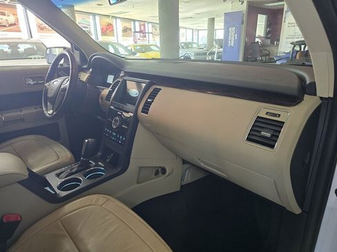 Used 2017 Ford Flex Limited w/ Equipment Group 301A AWD/4WD image 16
