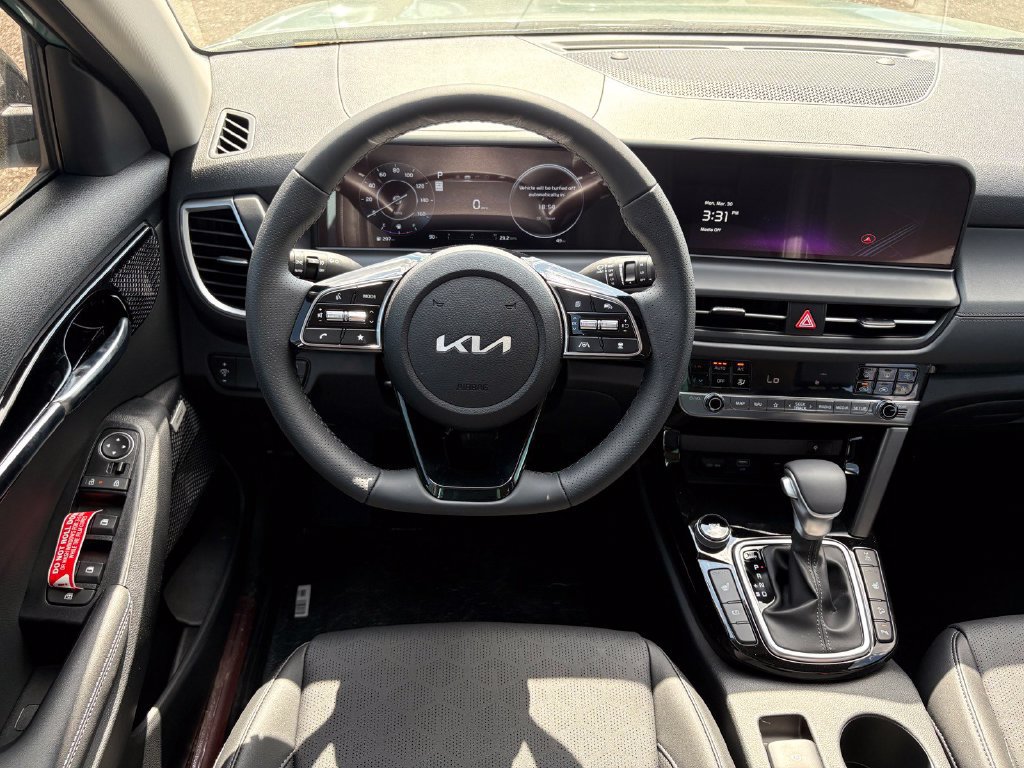 New 2026 Kia Seltos SX AWD/4WD image 17