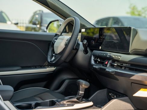 New 2026 Kia K4 GT-Line FWD image 11