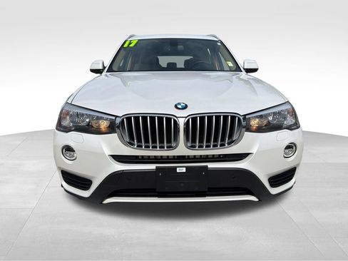 Used 2017 BMW X3 xDrive28i AWD/4WD image 2
