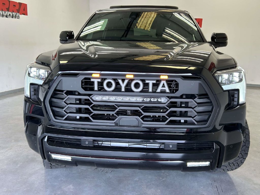 Used 2026 Toyota Sequoia Platinum AWD/4WD image 8